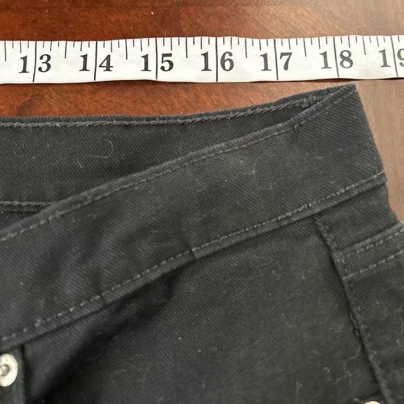 Levis 550 Black Denim Jeans 18M Relaxed Fit Boot Cut Stretch Red Tab 36x31 - Picture 4 of 7